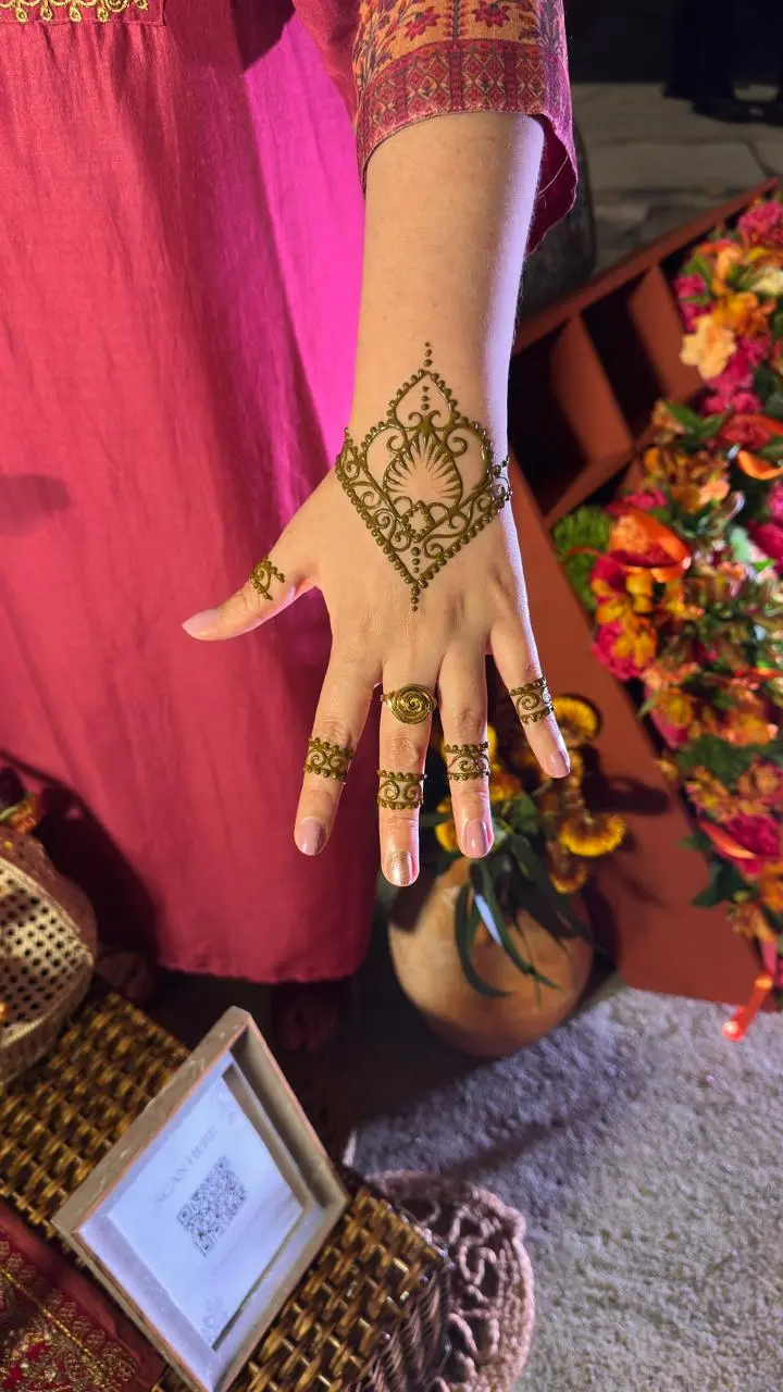 station henna stain